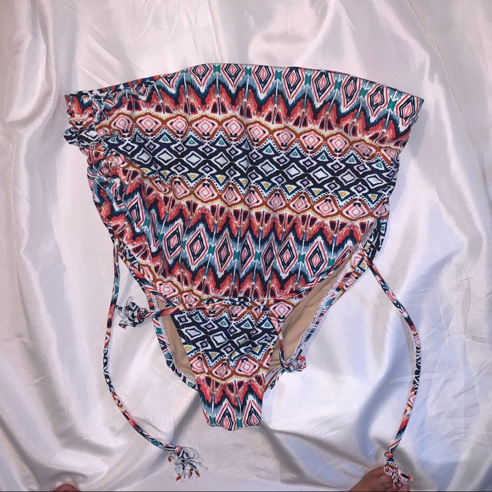 patterned bikini bottoms